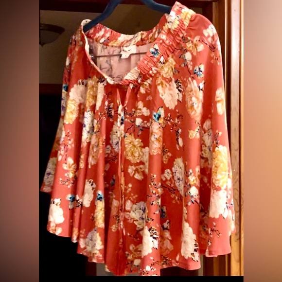 Women’s O’Neill skirt, med, red with floral pattern, used/ good condition - Picture 6 of 6